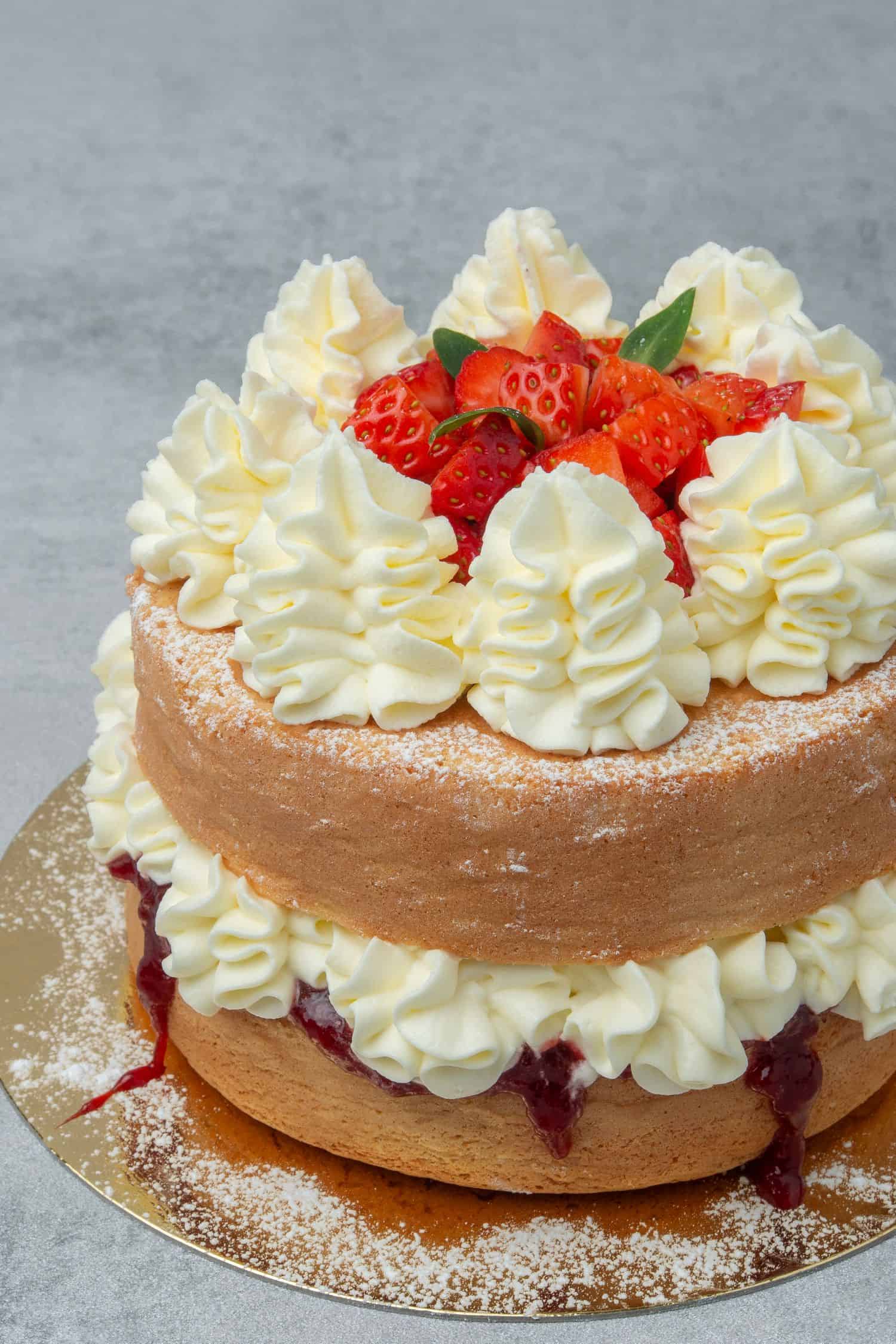 Details 139+ basic victoria sponge cake latest - in.eteachers