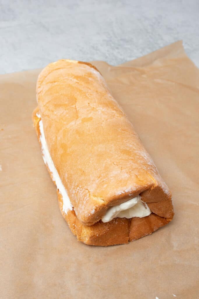 Tiramisu cake roll process