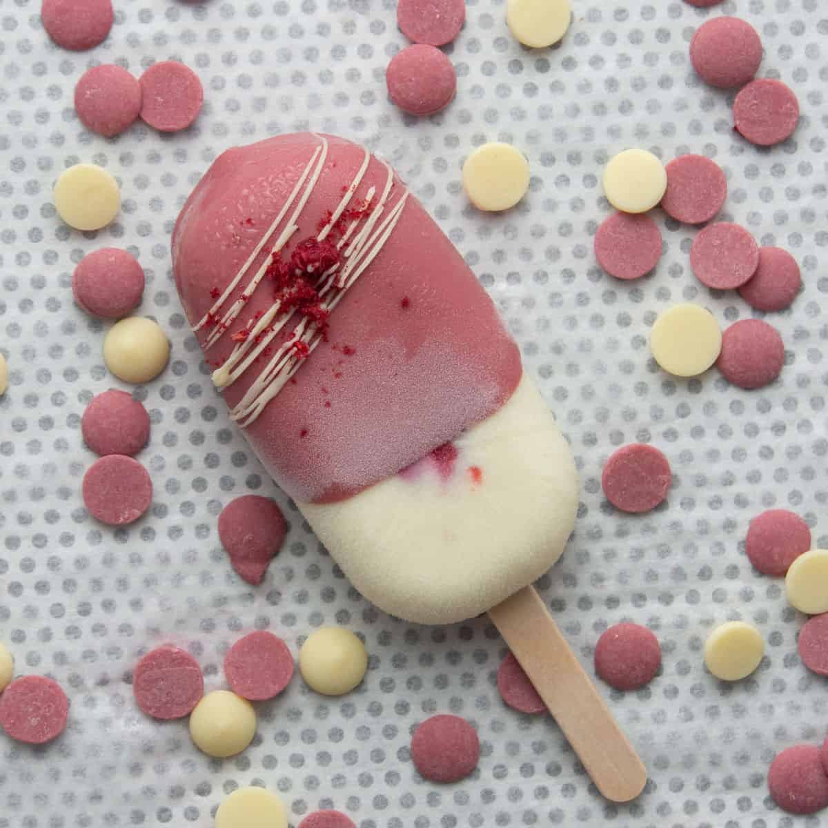 https://www.spatuladesserts.com/wp-content/uploads/2021/09/Ruby-Raspberry-ice-cream-6118386-1.jpg