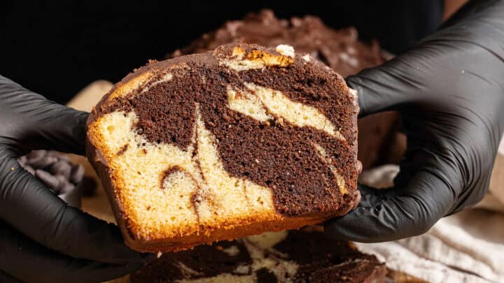 Marble loaf cake