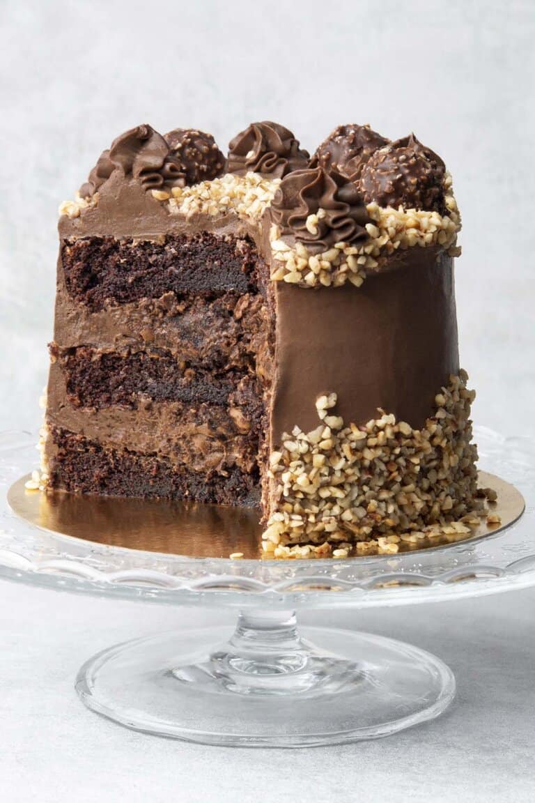 The BEST Ferrero Rocher Cake (VIDEO) Spatula Desserts