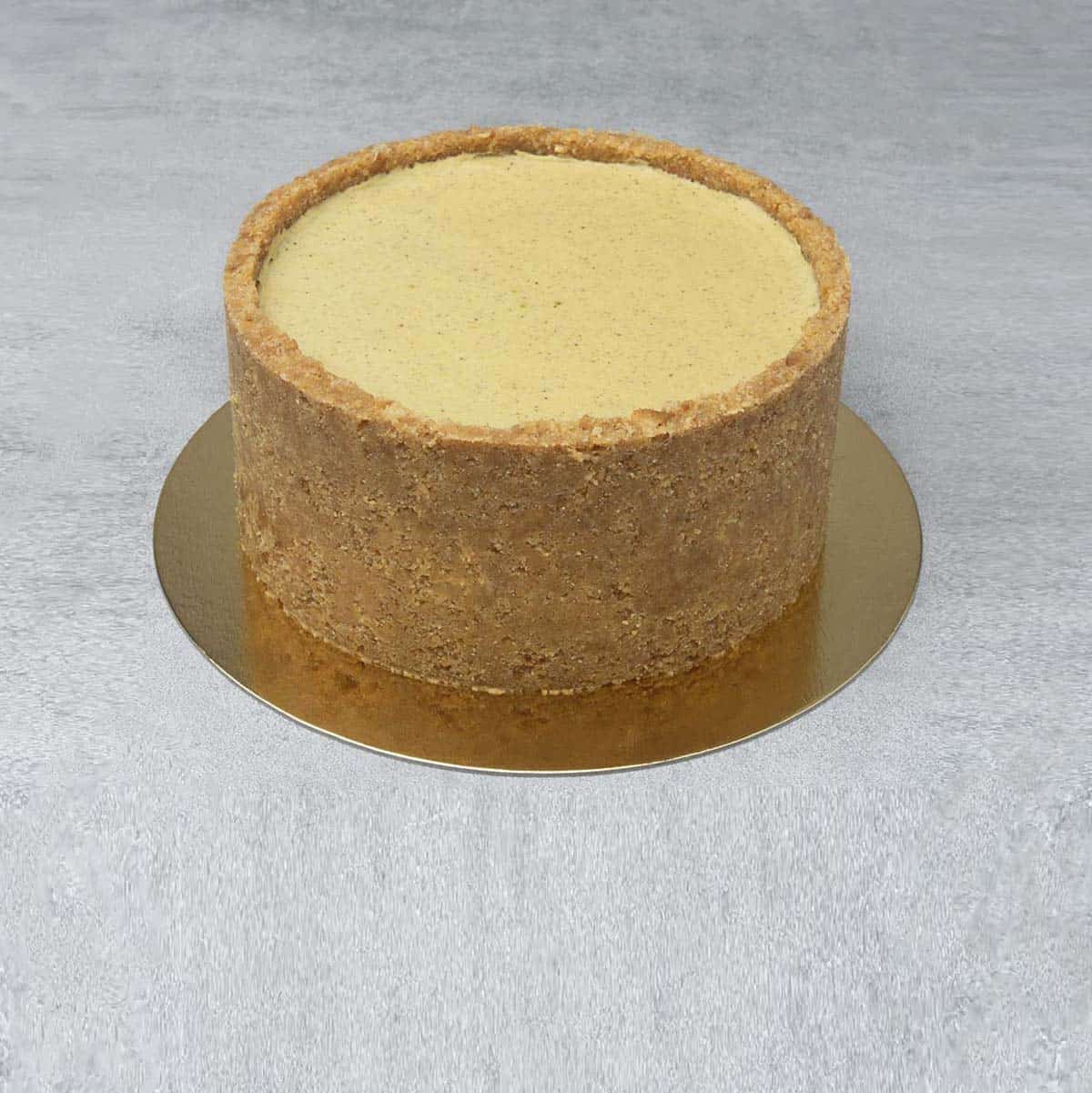 2 ingredients cheesecake crust (Graham cracker crust)-image