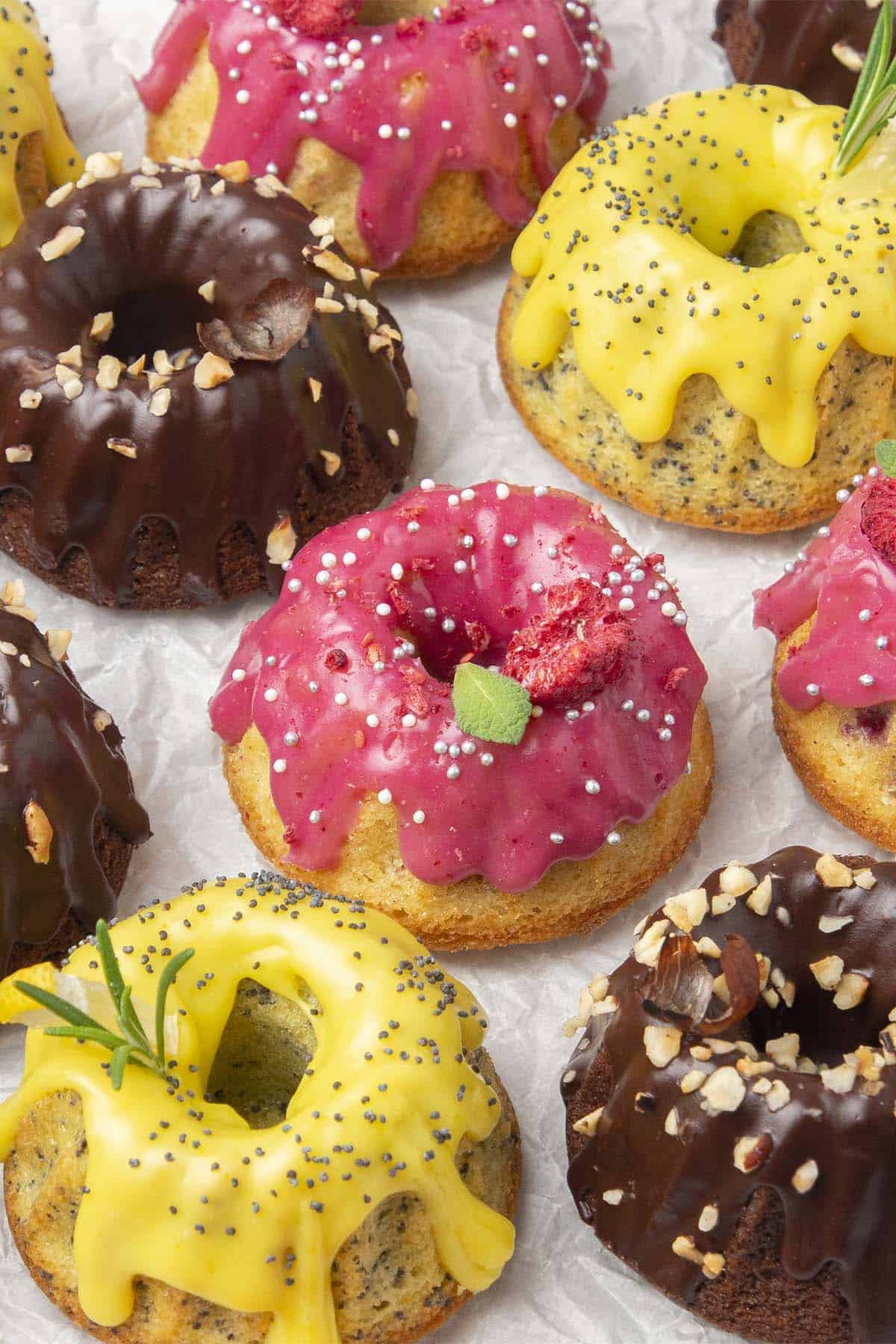 Mini bundt cakes in different colour. 