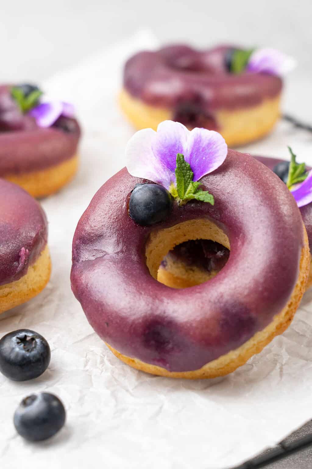 Baked Blueberry Donuts (VIDEO) Spatula Desserts