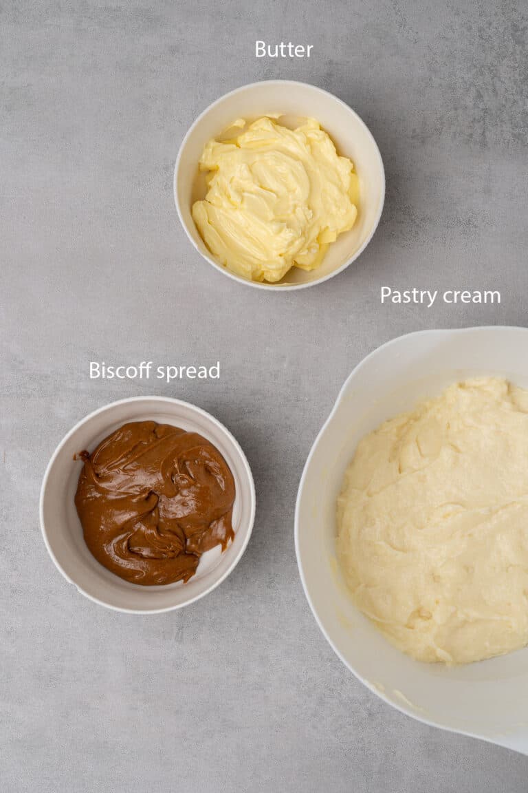 Biscoff Cupcakes with Biscoff Buttercream (VIDEO) Spatula Desserts