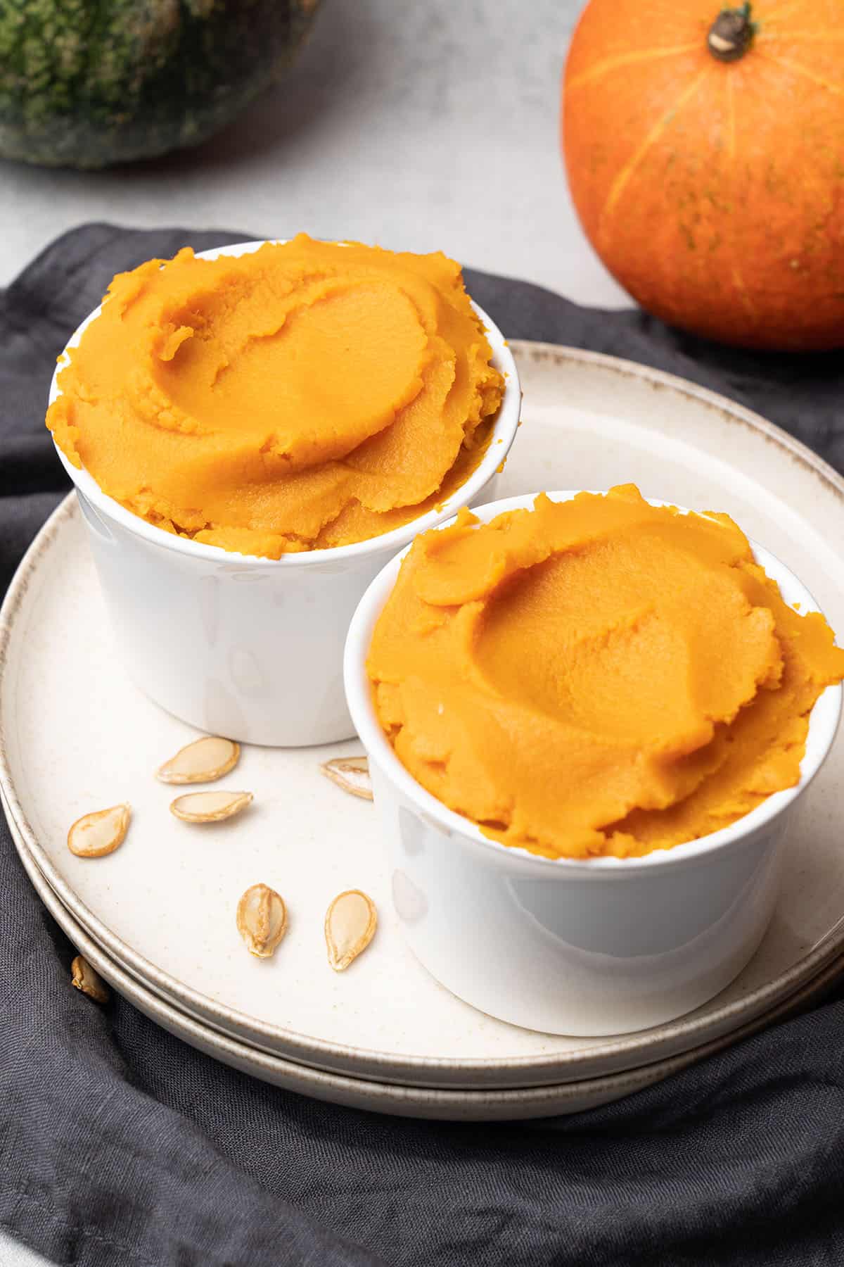 Easy Pumpkin Puree from Scratch