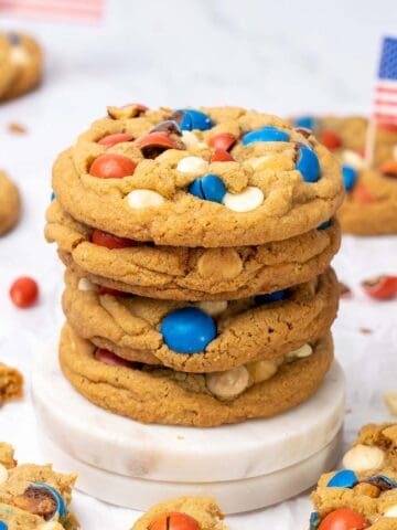 4th of July Cookies on each other.