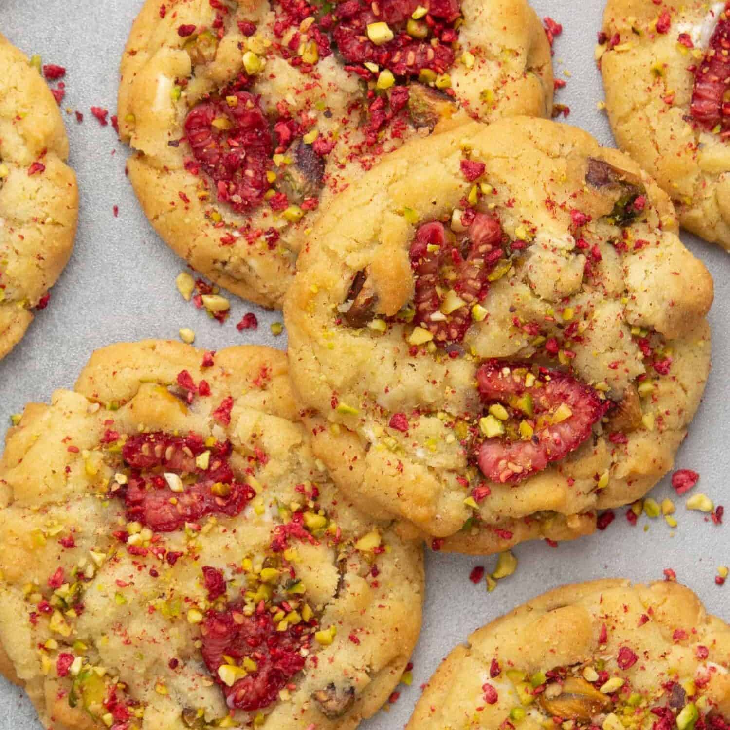 Raspberry pistachio cookie