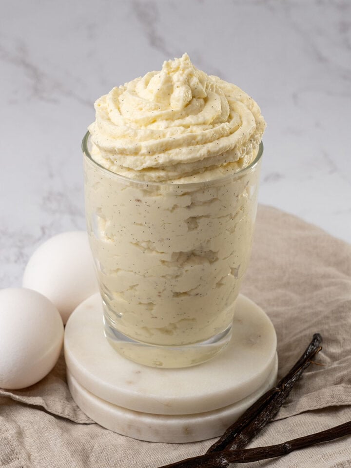 Bavarian Cream (Crème Bavaroise) - Spatula Desserts