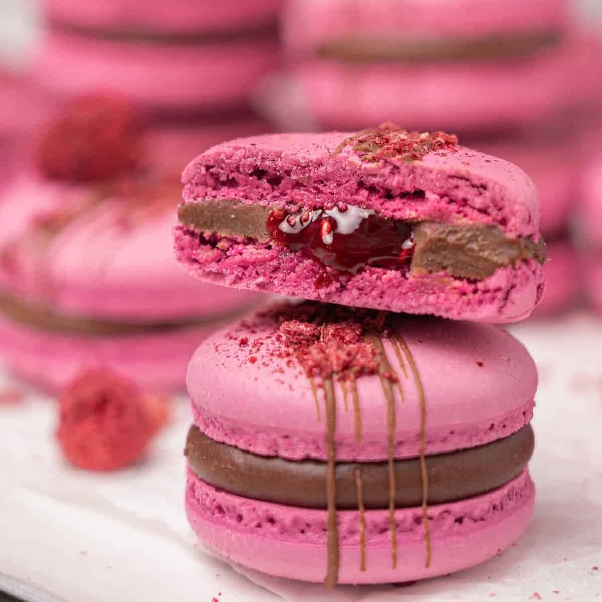 Raspberry macarons with chocolate