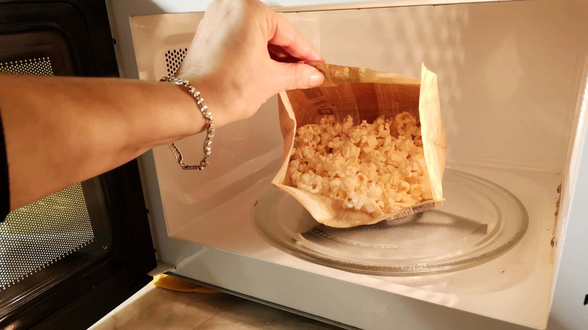 popcorns.