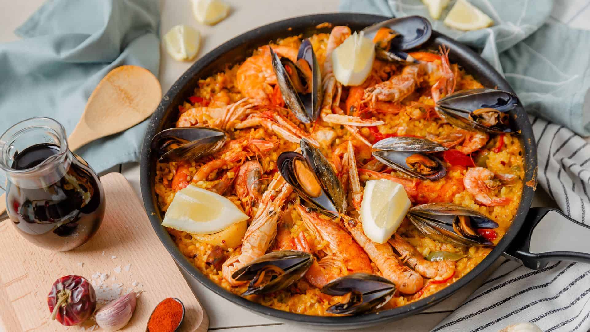 Paella.