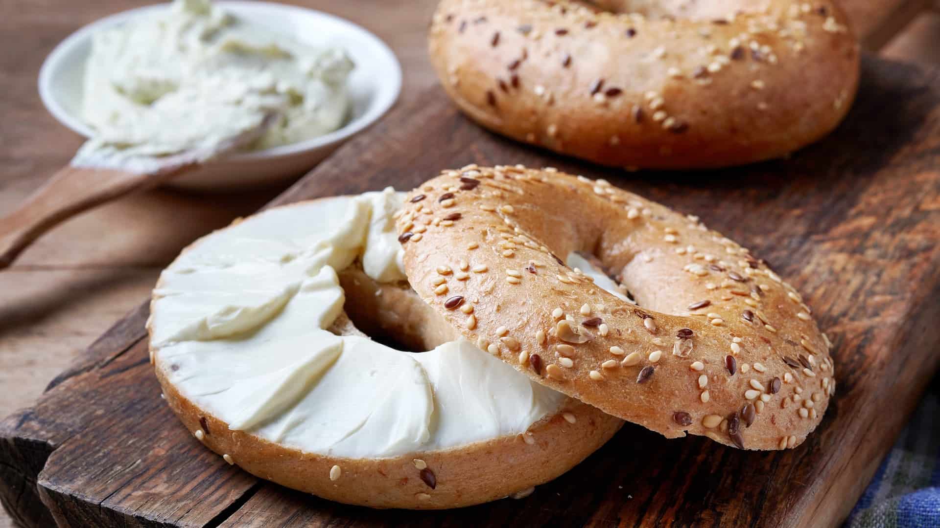 everything bagel with cream cheese