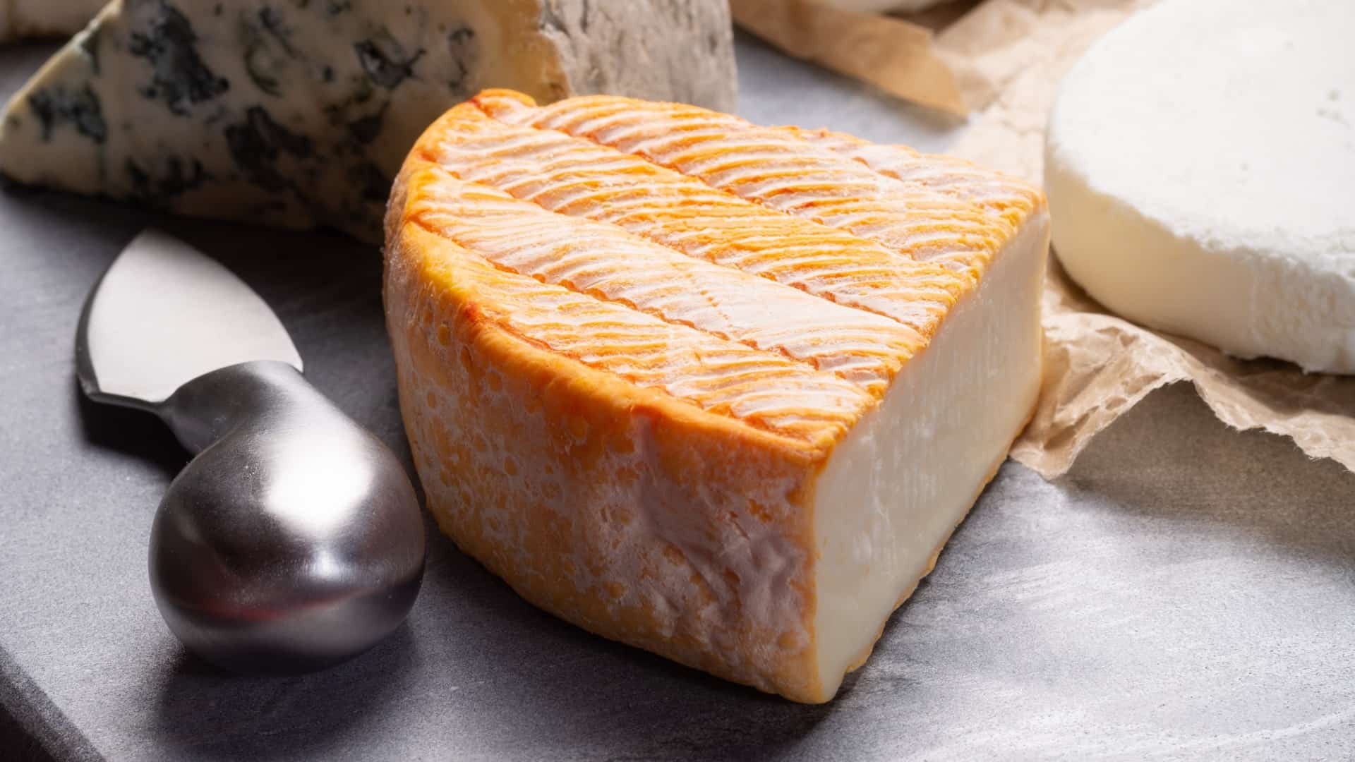 Vieux Boulonge cheese wedge