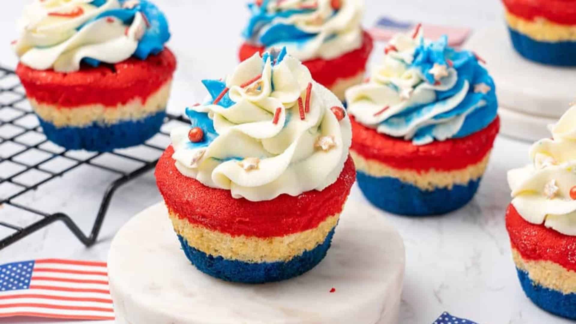 red white and blue cupcakes