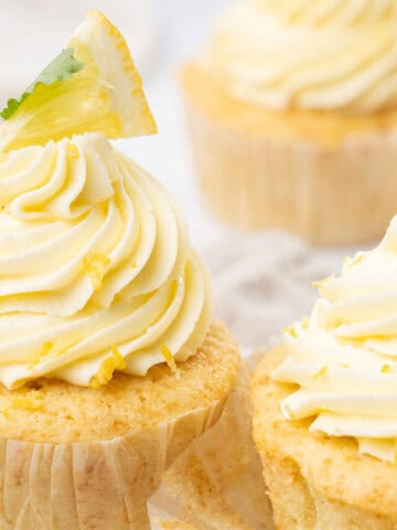 Lemon cupcakes.