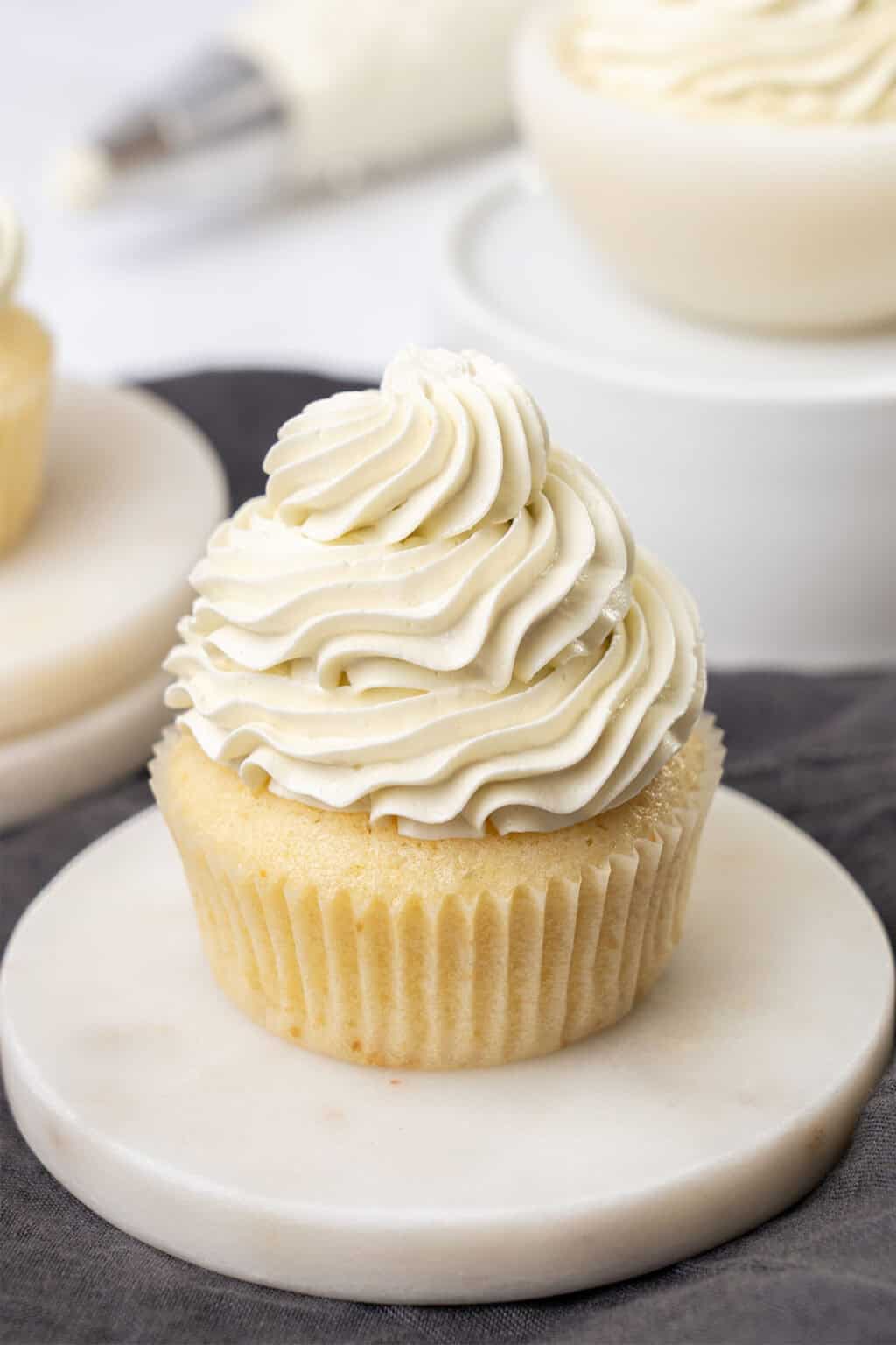 Frosting Example 25+ Types Of Frosting For Cakes and Cupcakes - Spatula Desserts
