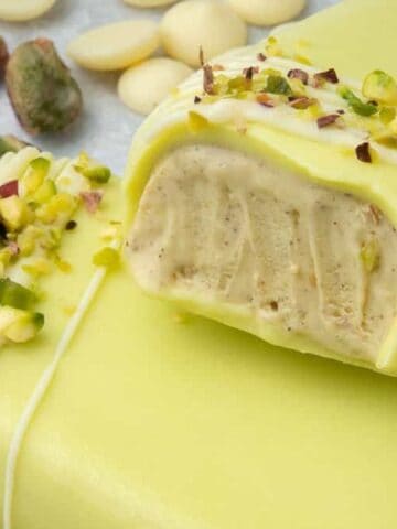 pistachio ice cream bar