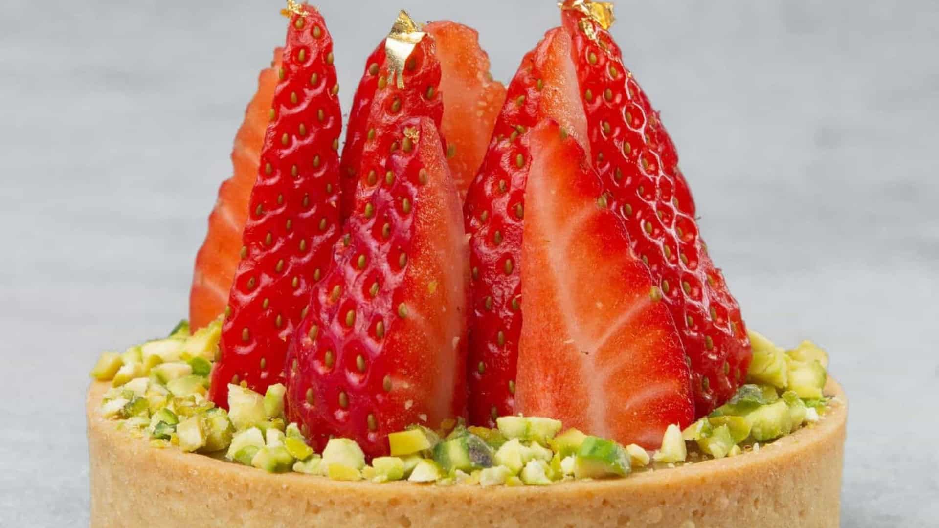 strawberry pistachio tart