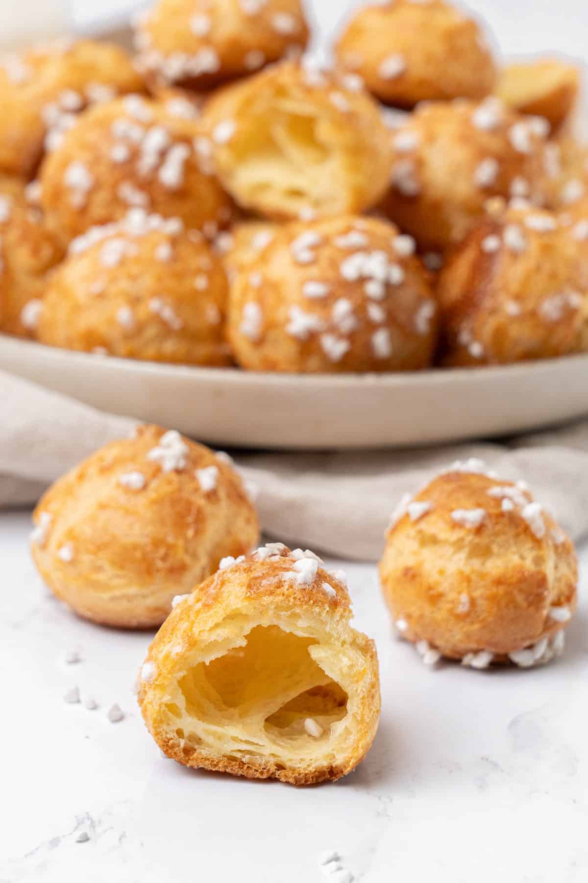 Chouquettes.