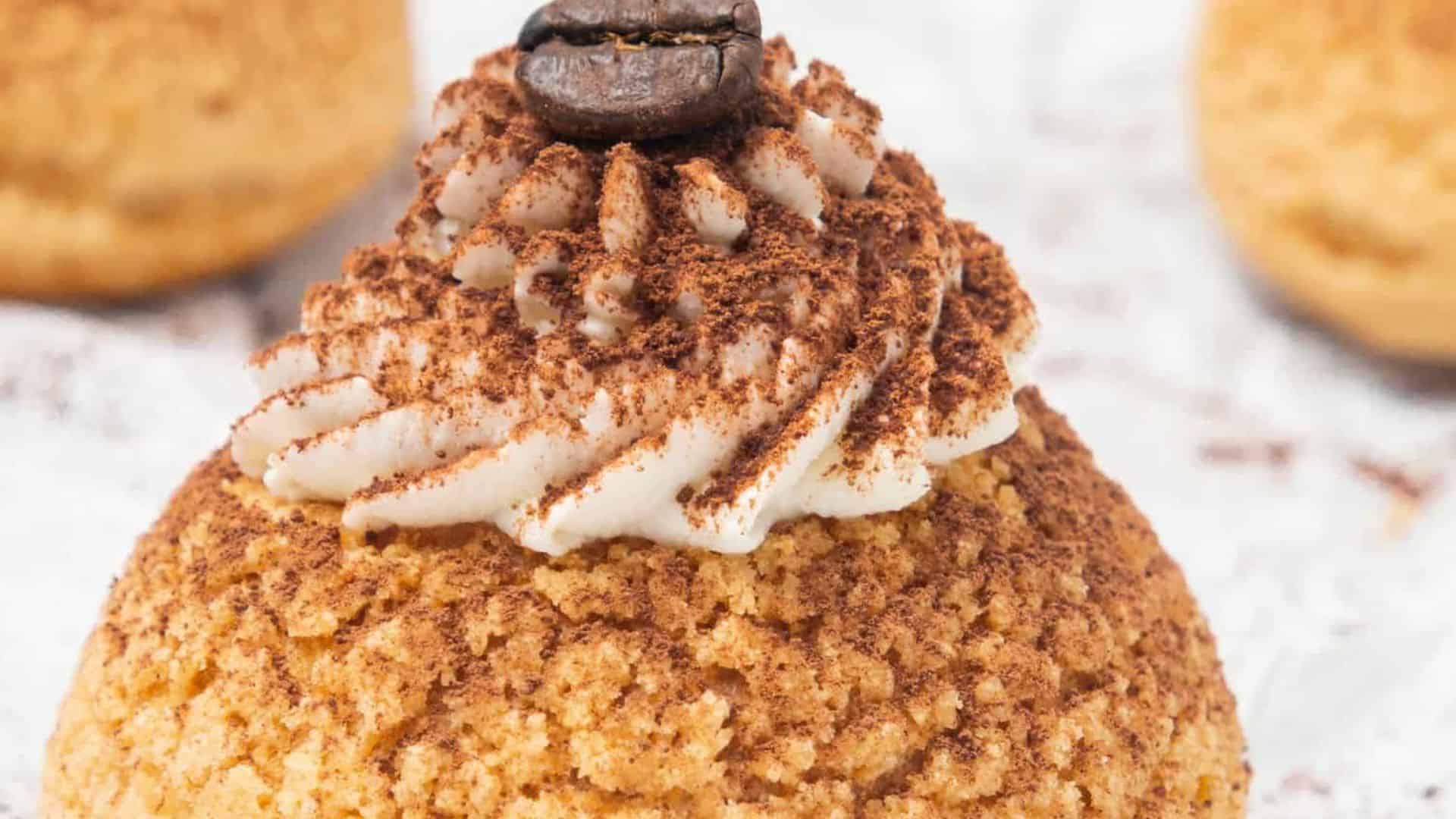 Tiramisu Choux Au Craquelin.