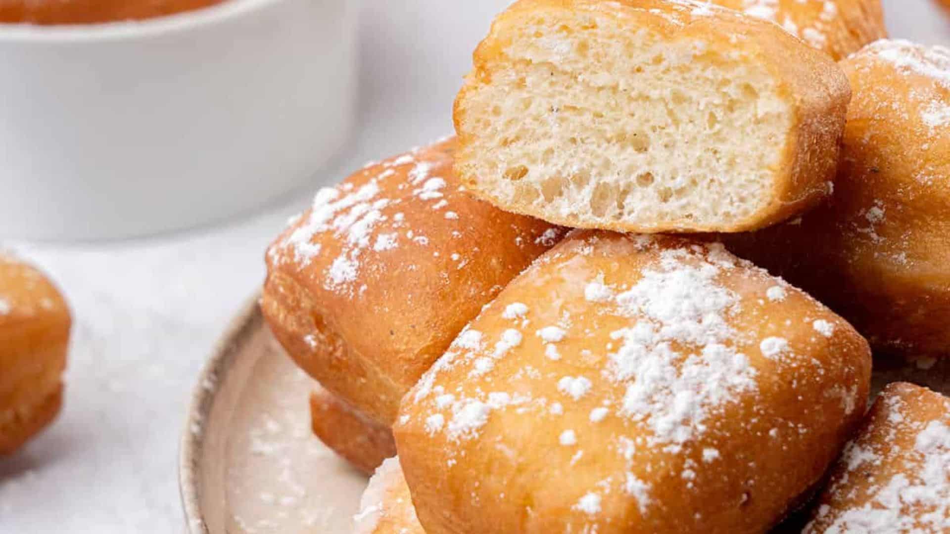 Beignets.