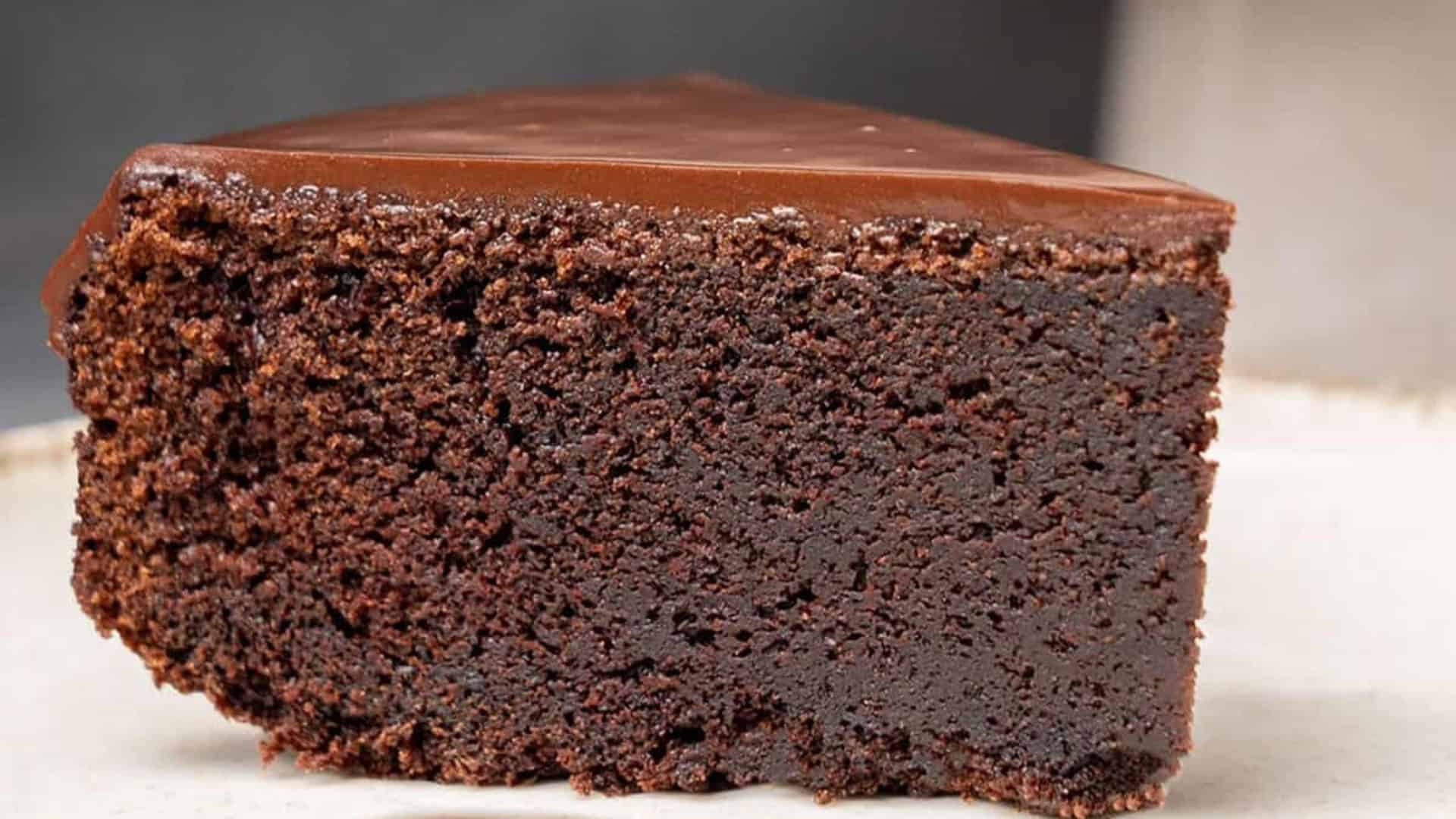 chocolate ganache cake slice
