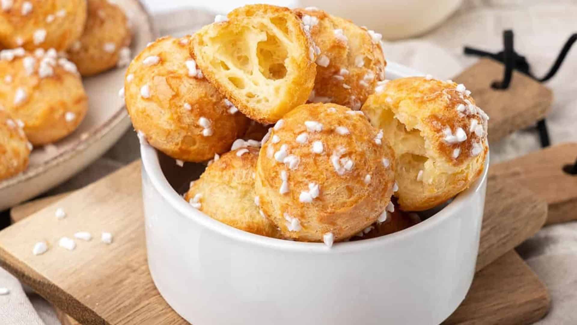 small ramekin of chouquettes