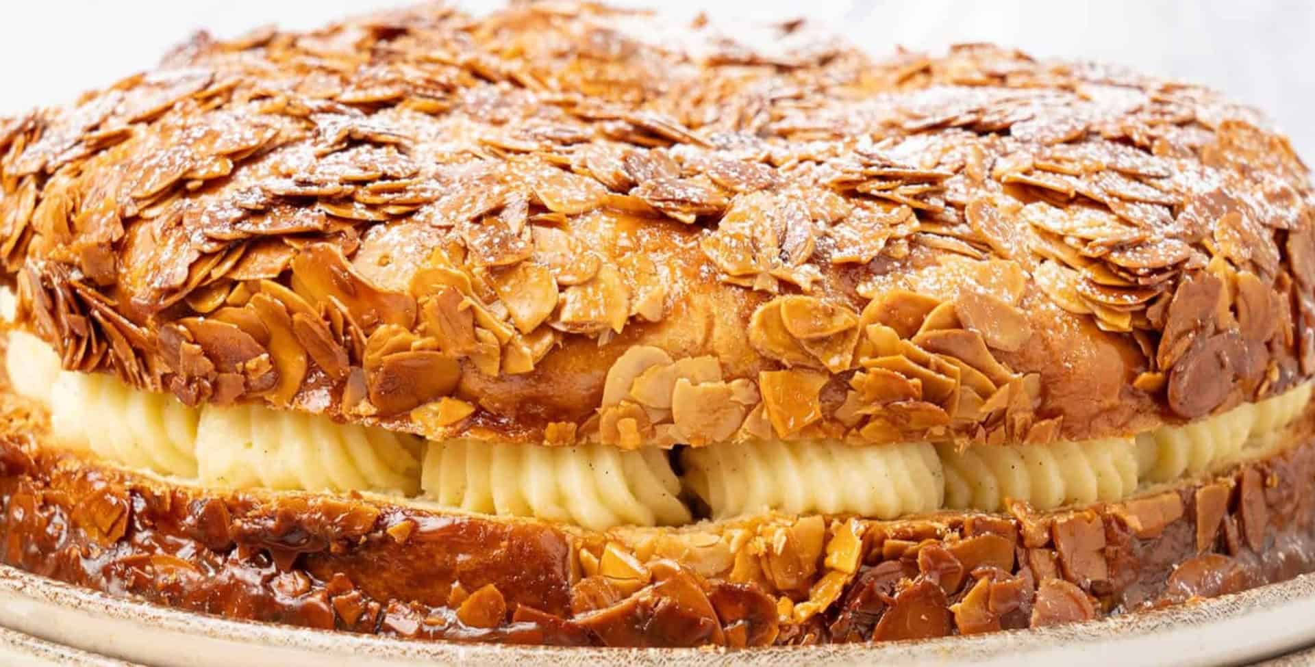German Bee sting cake with almonds