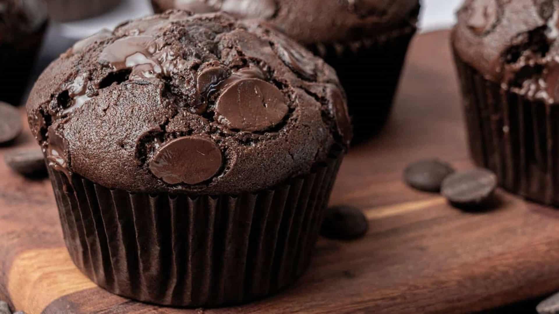 chocolate muffins with chocolate chips