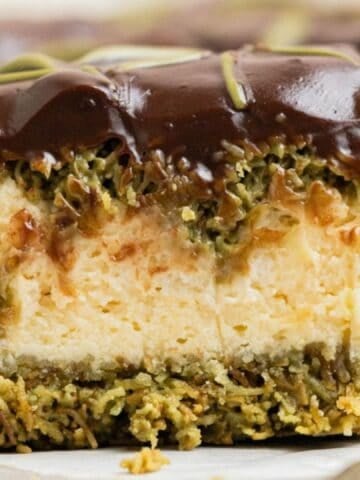 Dubai Chocolate Cheesecake Bars.