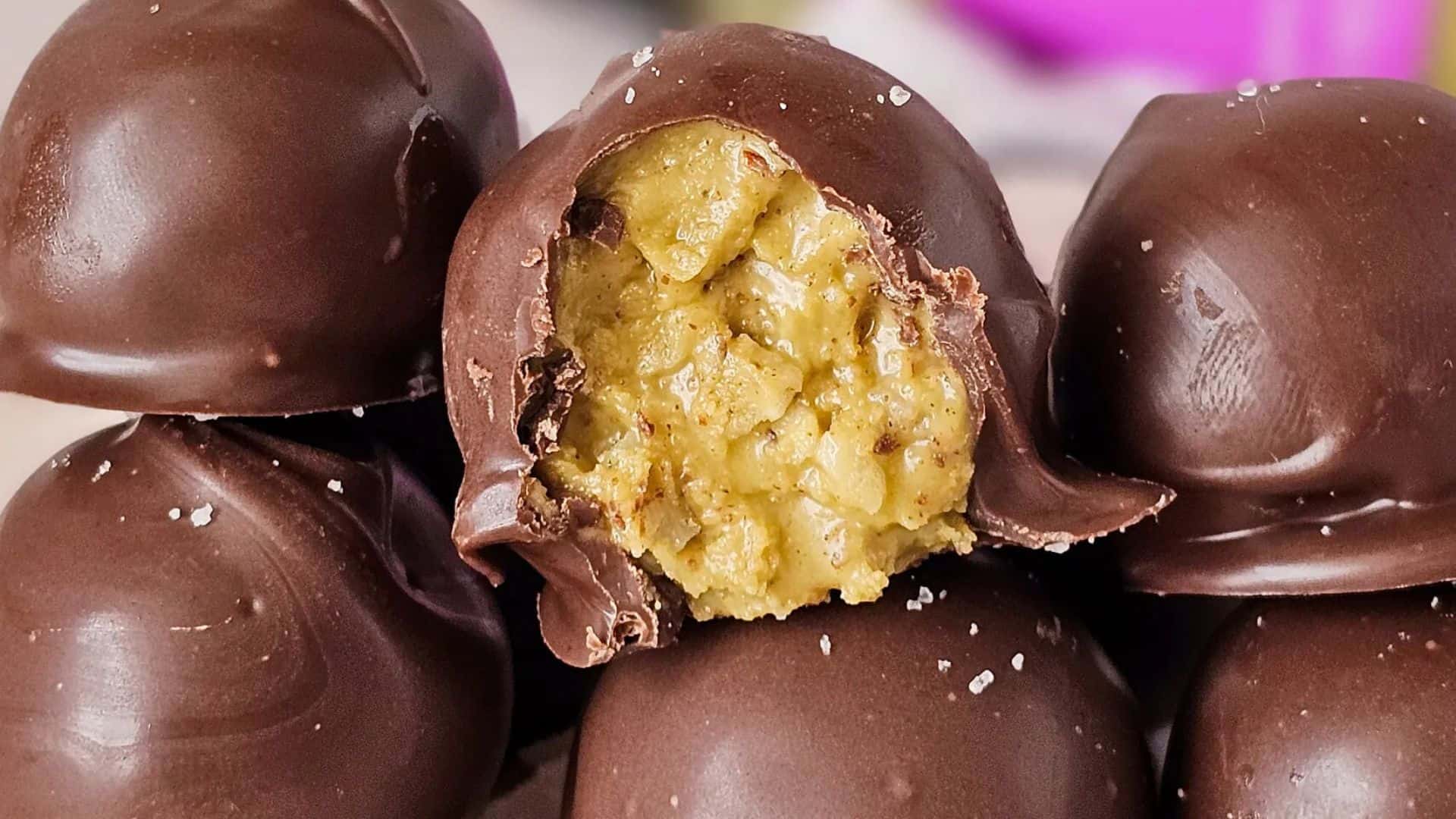 Dubai Inspired Pistachio Bon Bons.