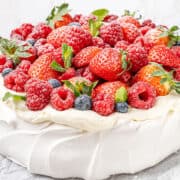 Pavlova Cake