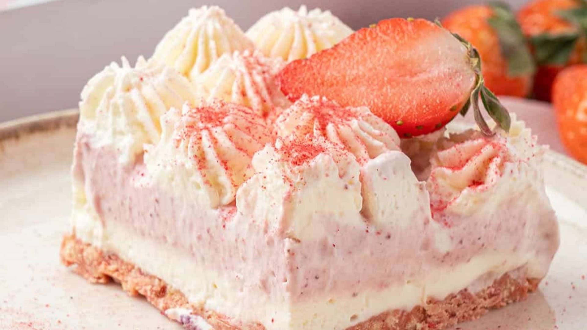 homemade strawberry lasagna with fresh berries