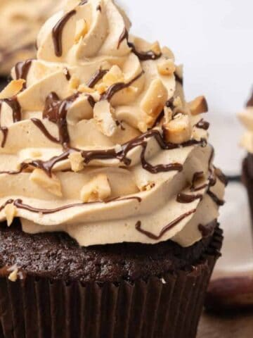 chocolate cupcakes with peanut butter frosting