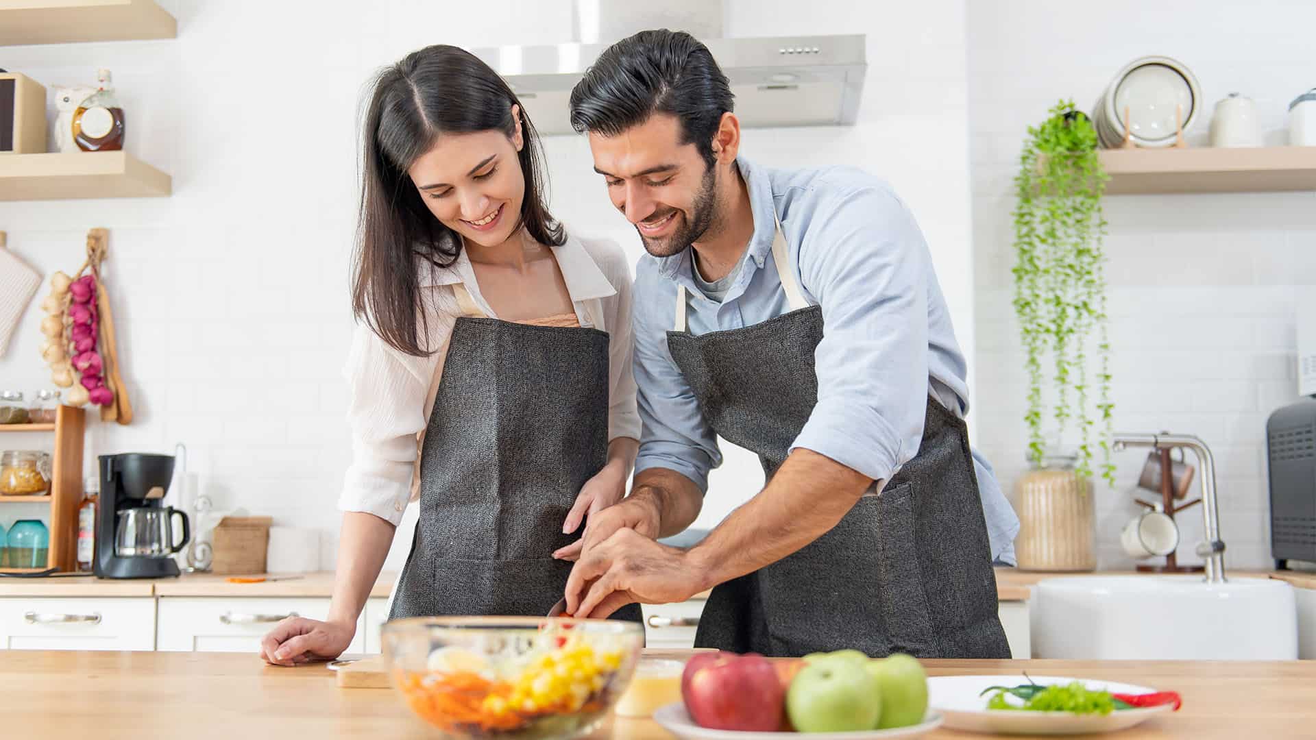 couple cooking