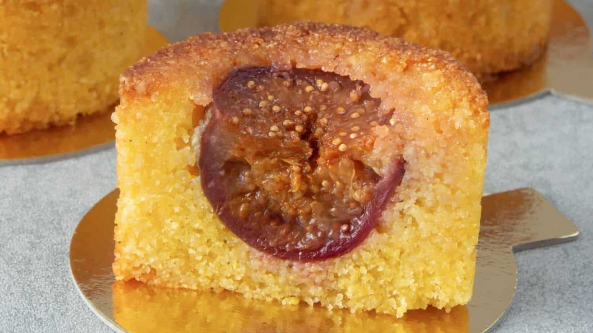 Fig Polenta Mini Cake.