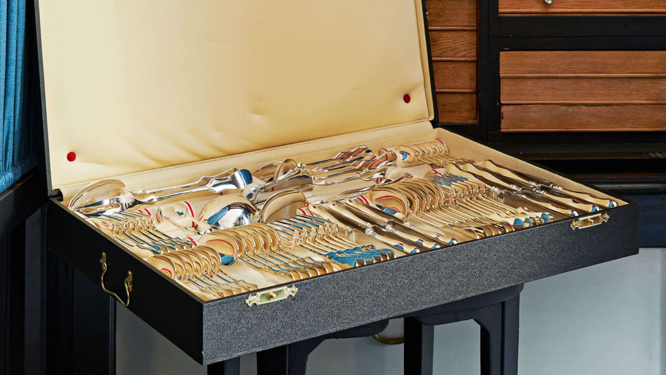 Jarosinski Vaugoin cutlery set
