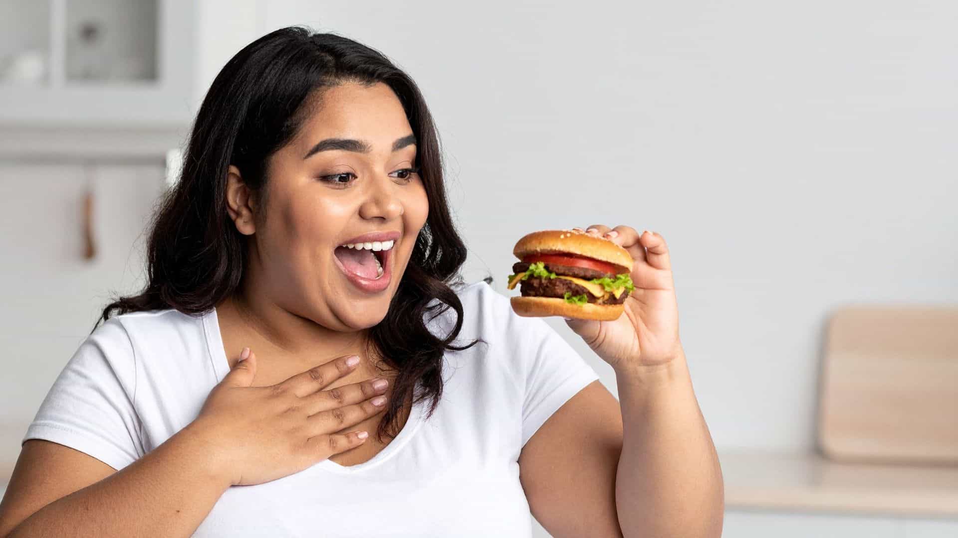 selfie with burger