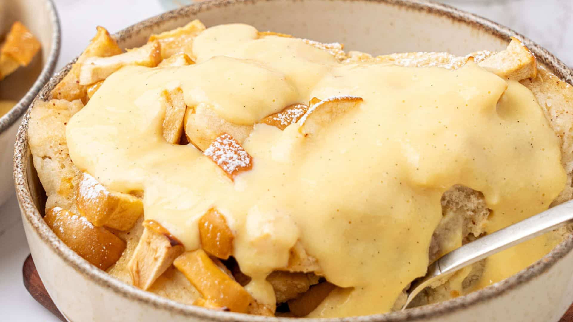 Apple bread pudding