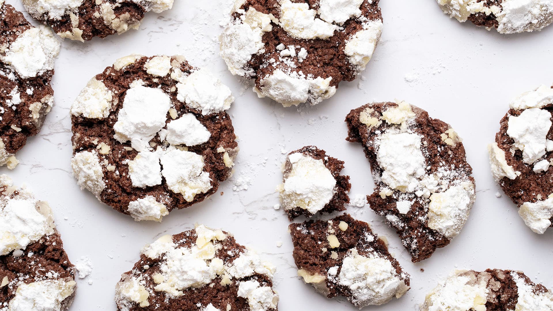 Chocolate crinkle cookies