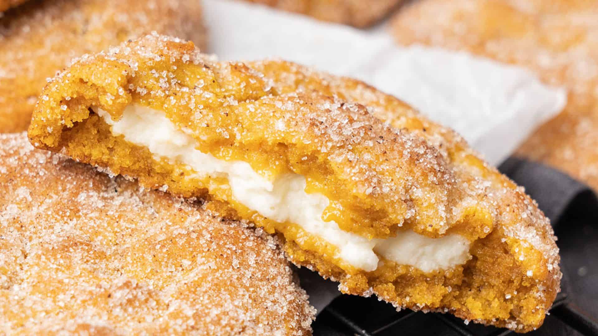 Snickerdoodle Pumpkin Cheesecake Cookies